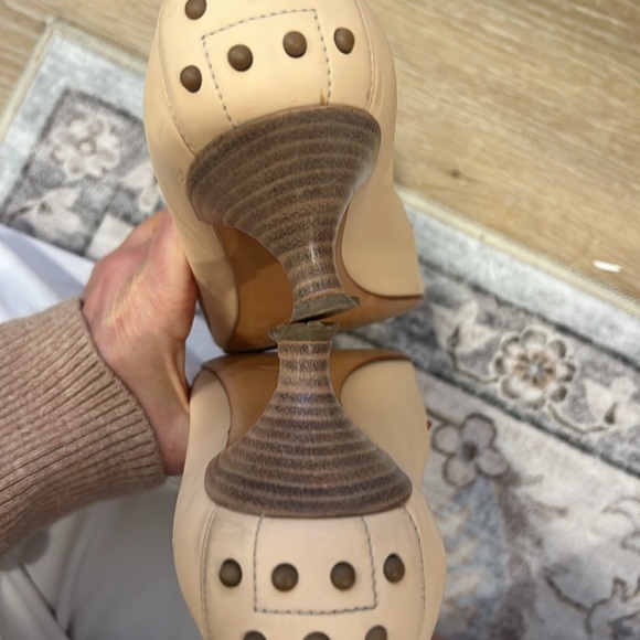 TODS nude kitten heel - Picture 7 of 8
